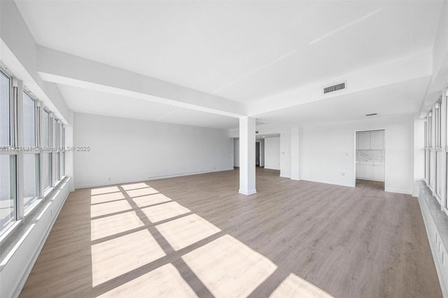 9100 W Bay Harbor Dr 5A, Bay Harbor Islands, FL 33154