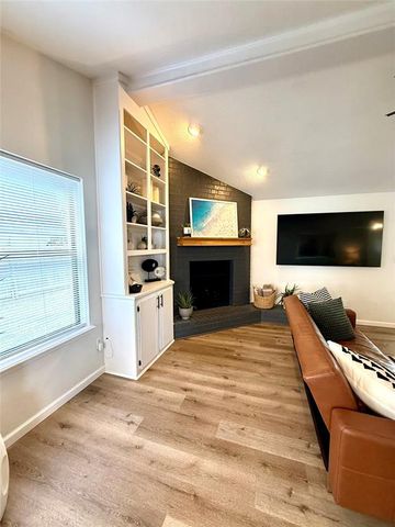 510 Rambling Oaks Drive, Norman, OK 73072