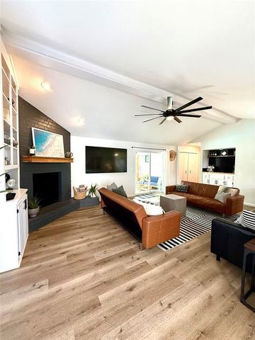 510 Rambling Oaks Drive, Norman, OK 73072