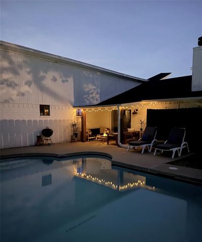 510 Rambling Oaks Drive, Norman, OK 73072