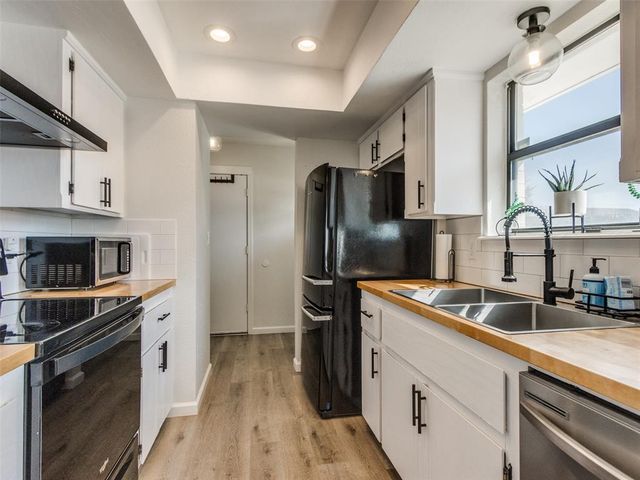 510 Rambling Oaks Drive, Norman, OK 73072