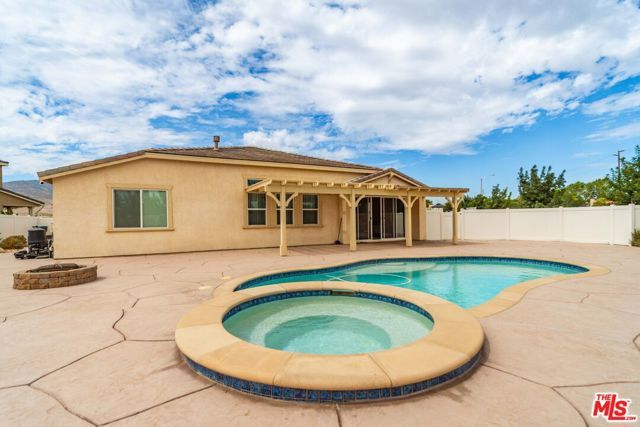 39142 Cocobola Court, Palmdale, CA 93551