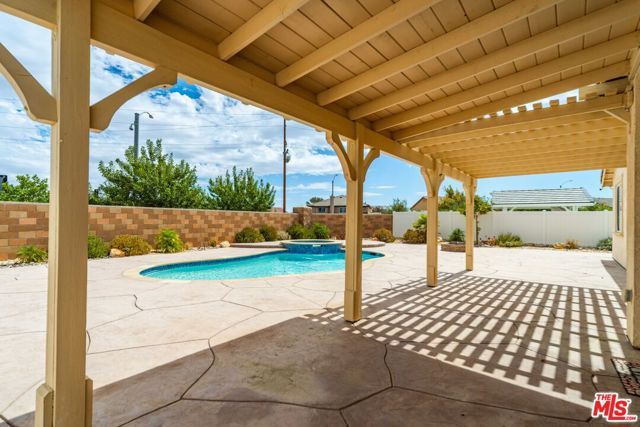 39142 Cocobola Court, Palmdale, CA 93551
