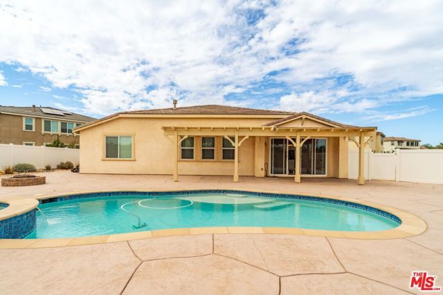 39142 Cocobola Court, Palmdale, CA 93551