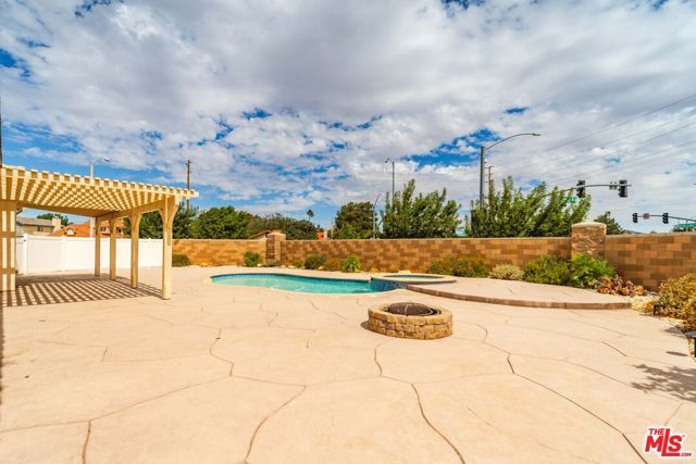 39142 Cocobola Court, Palmdale, CA 93551