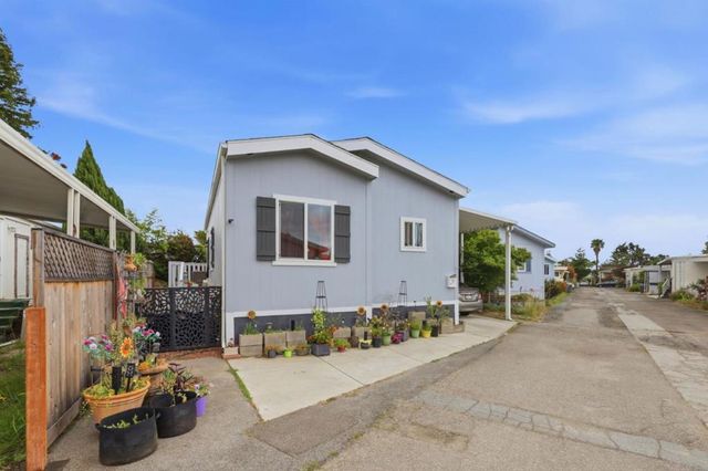 4300 Soquel Drive 37, Soquel, CA 95073