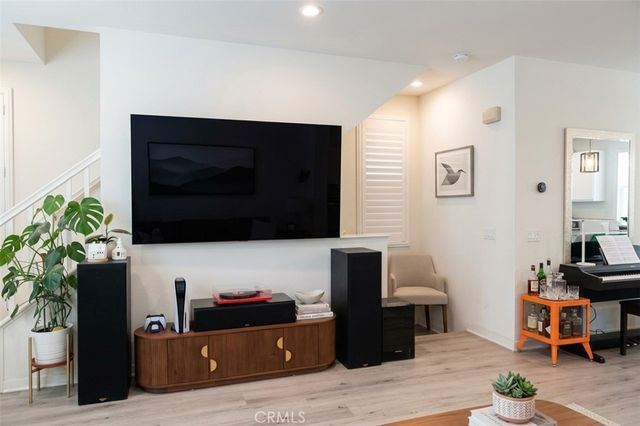 532 S Harbor Boulevard, Santa Ana, CA 92704