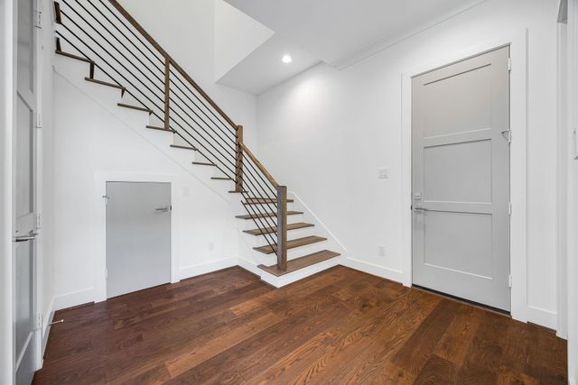6114 Hamman Street, Houston, TX 77007