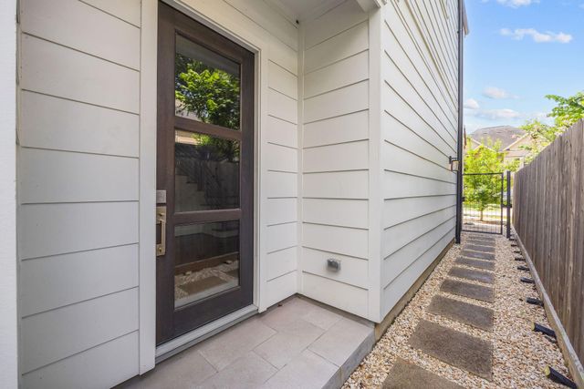 6114 Hamman Street, Houston, TX 77007