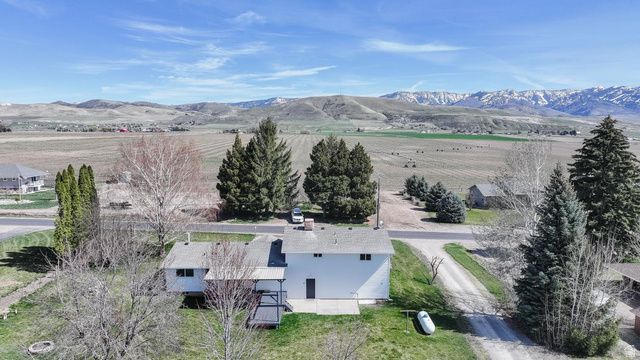 1128 S 1600 E, Preston, ID 83263