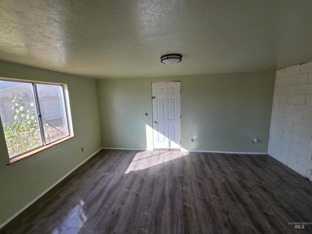 1242 S 12th Street, Payette, ID 83661 photo 3