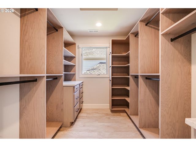 13801 Se 37TH St, Vancouver, WA 98683