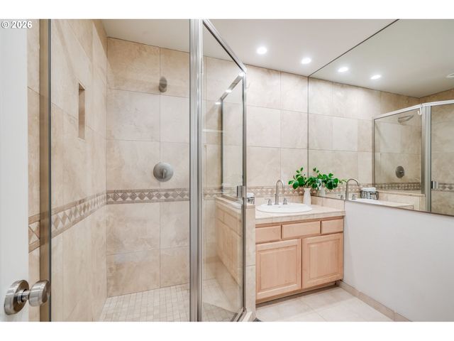 13801 Se 37TH St, Vancouver, WA 98683