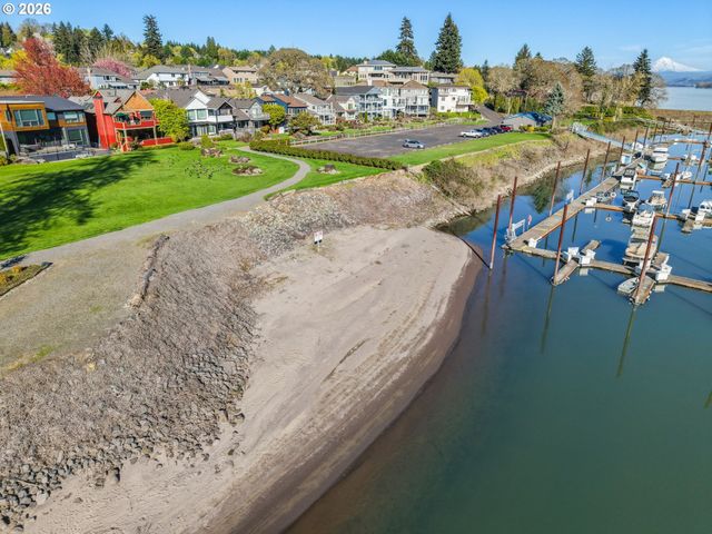 13801 Se 37TH St, Vancouver, WA 98683