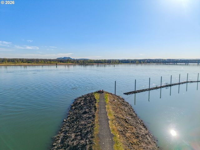 13801 Se 37TH St, Vancouver, WA 98683