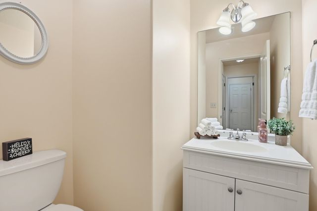712 S Margaret St, Deer Park, WA 99006
