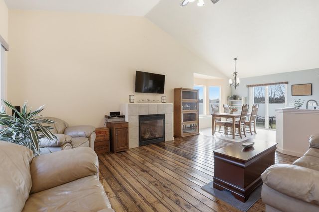 712 S Margaret St, Deer Park, WA 99006