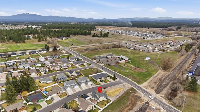 712 S Margaret St, Deer Park, WA 99006