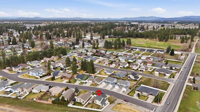 712 S Margaret St, Deer Park, WA 99006
