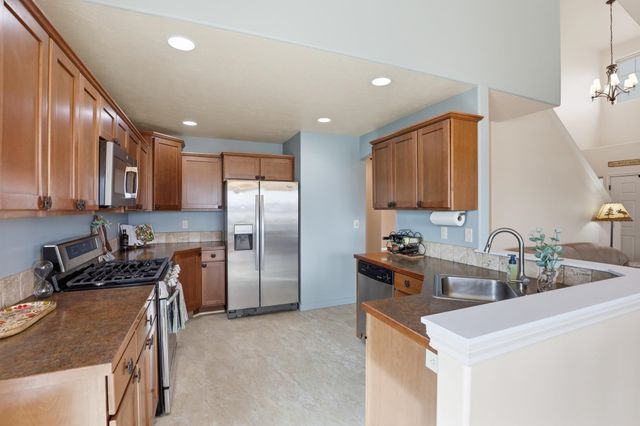 712 S Margaret St, Deer Park, WA 99006