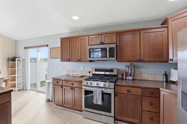 712 S Margaret St, Deer Park, WA 99006