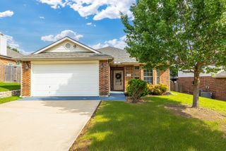 10325 Hogan Drive, Benbrook, TX 76126