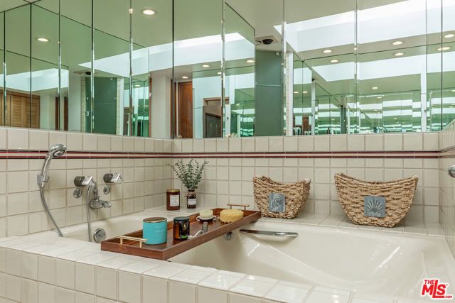 22664 PACIFIC COAST Highway 4, Malibu, CA 90265