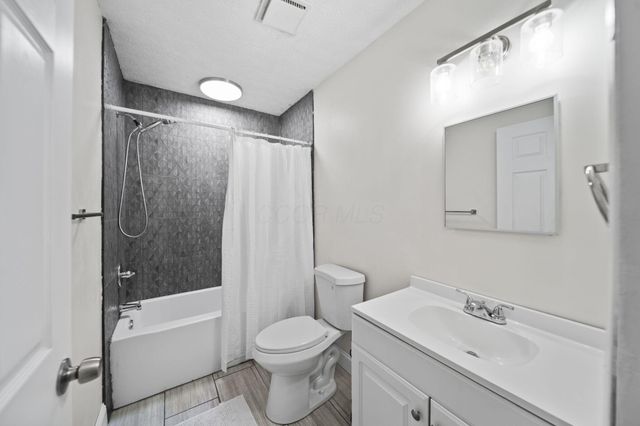 4087 Wintergreen Boulevard, Columbus, OH 43230