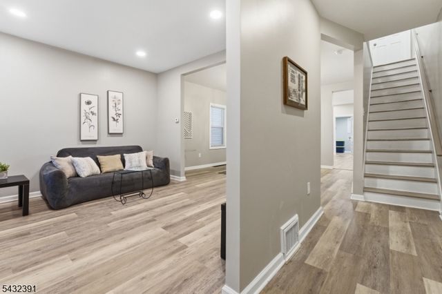58 Bennett St, Phillipsburg Town, NJ 08865