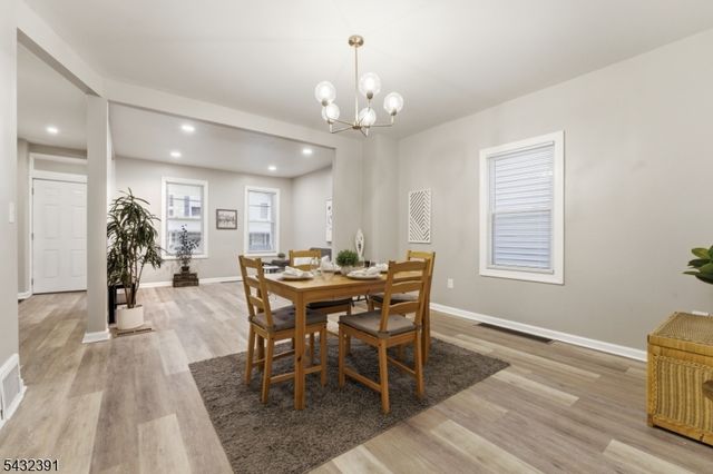 58 Bennett St, Phillipsburg Town, NJ 08865