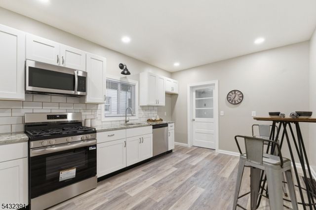 58 Bennett St, Phillipsburg Town, NJ 08865