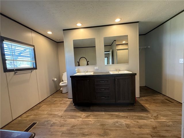 15618 Jackson Highway, Fayetteville, AR 72704
