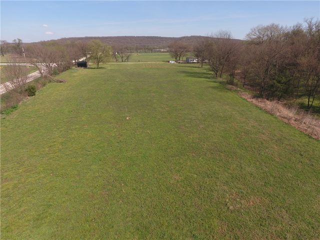 15618 Jackson Highway, Fayetteville, AR 72704
