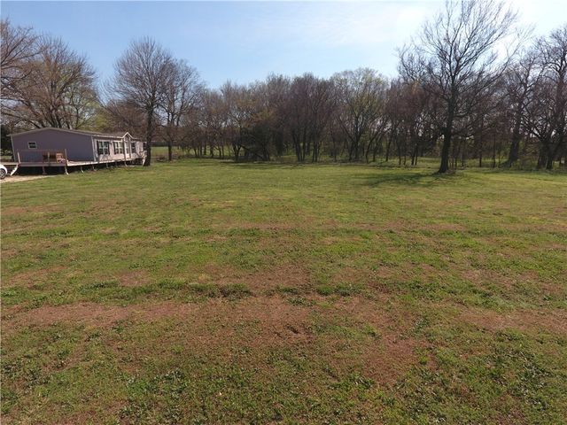 15618 Jackson Highway, Fayetteville, AR 72704