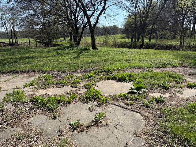 15618 Jackson Highway, Fayetteville, AR 72704