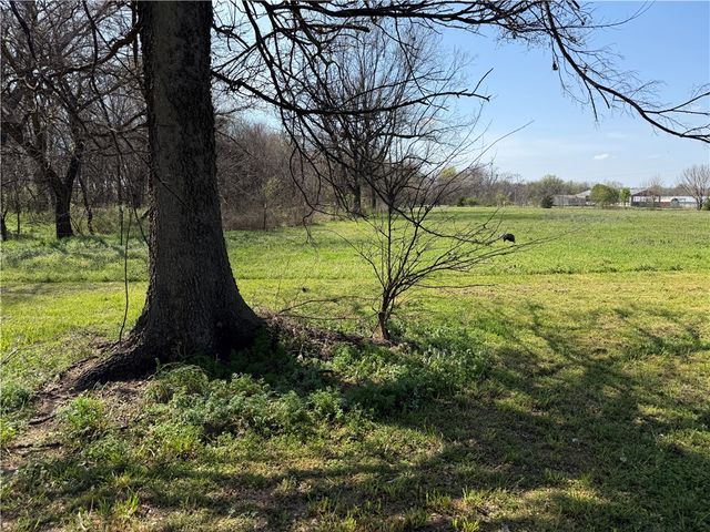 15618 Jackson Highway, Fayetteville, AR 72704