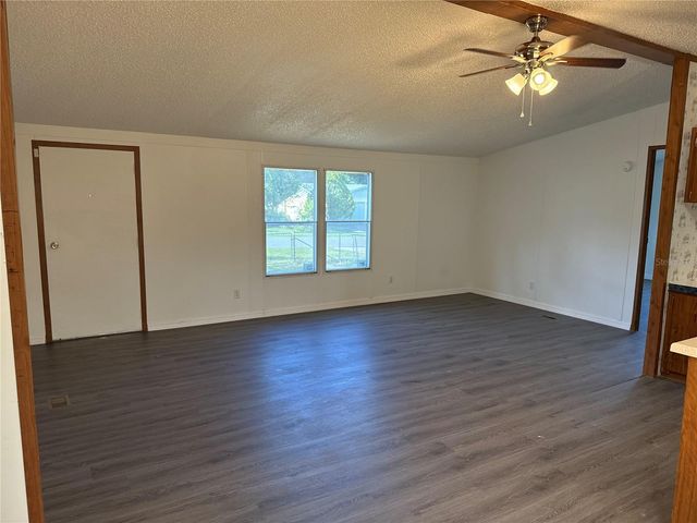 5520 INDIANA DRIVE, Lady Lake, FL 32159