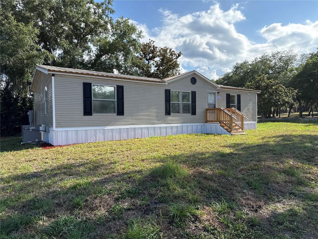 5520 INDIANA DRIVE, Lady Lake, FL 32159