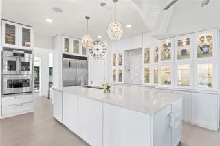 17 The Hills DR, Austin, TX 78738