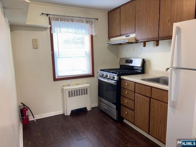 199 Darwin Avenue A, Rutherford, NJ 07070