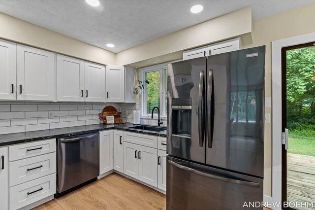640 Old Orchard Road, Holland, MI 49423