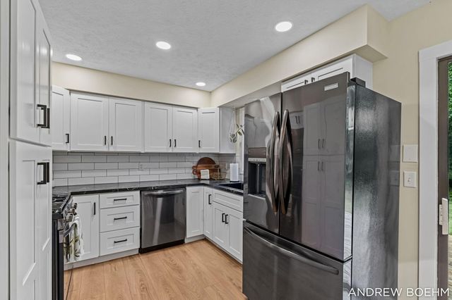 640 Old Orchard Road, Holland, MI 49423