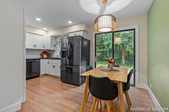 640 Old Orchard Road, Holland, MI 49423