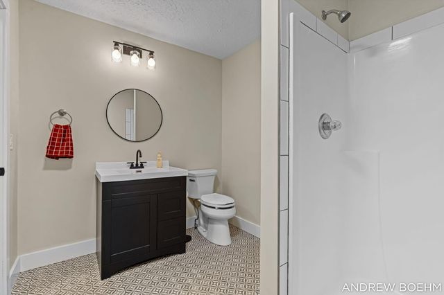 640 Old Orchard Road, Holland, MI 49423
