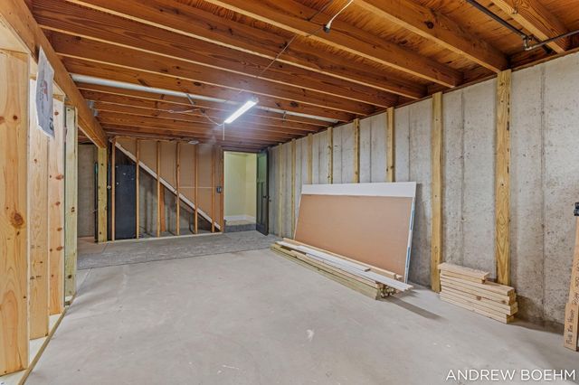 640 Old Orchard Road, Holland, MI 49423
