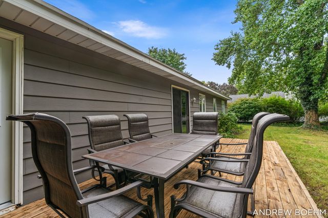 640 Old Orchard Road, Holland, MI 49423