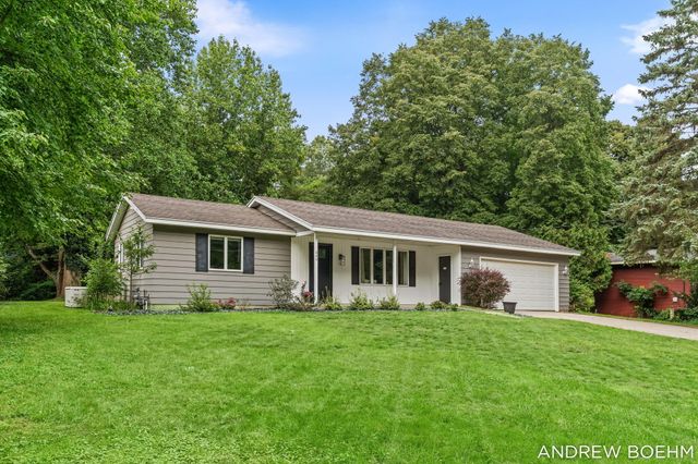 640 Old Orchard Road, Holland, MI 49423