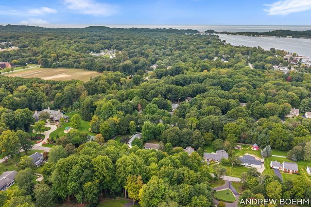640 Old Orchard Road, Holland, MI 49423