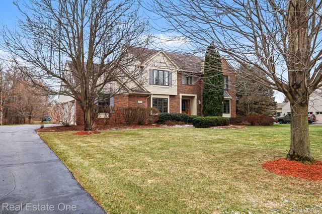 5045 Ashford Road, Independence Charter Township, MI 48348