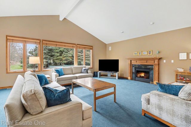 5045 Ashford Road, Independence Charter Township, MI 48348